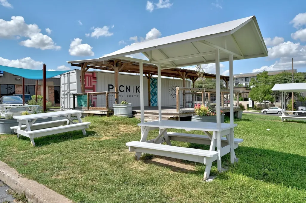 412 Krebs Lane Austin TX 78704