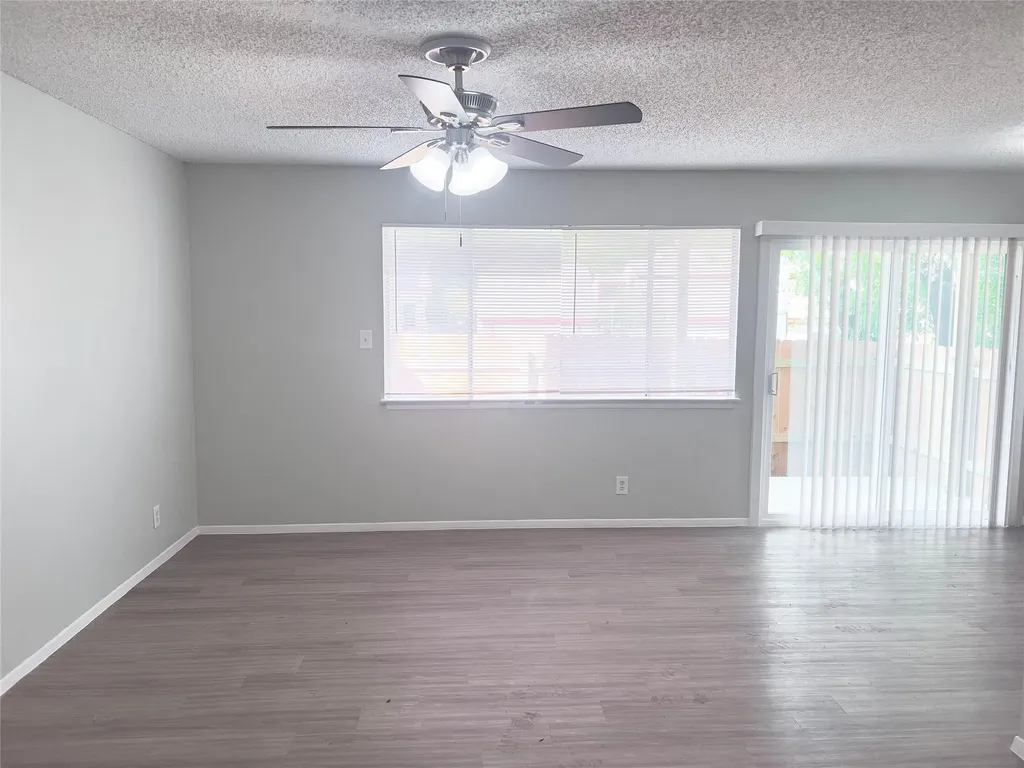 8907 Parkfield Drive Austin TX 78758