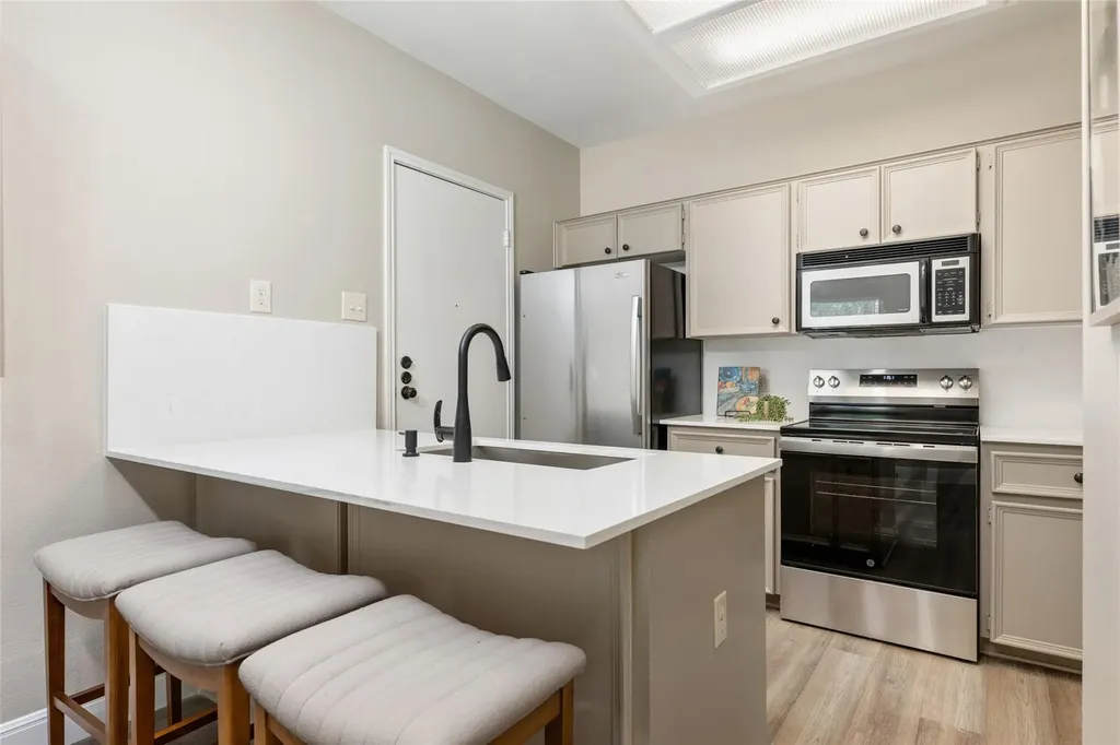 4119 Bayberry Drive Austin TX 78759