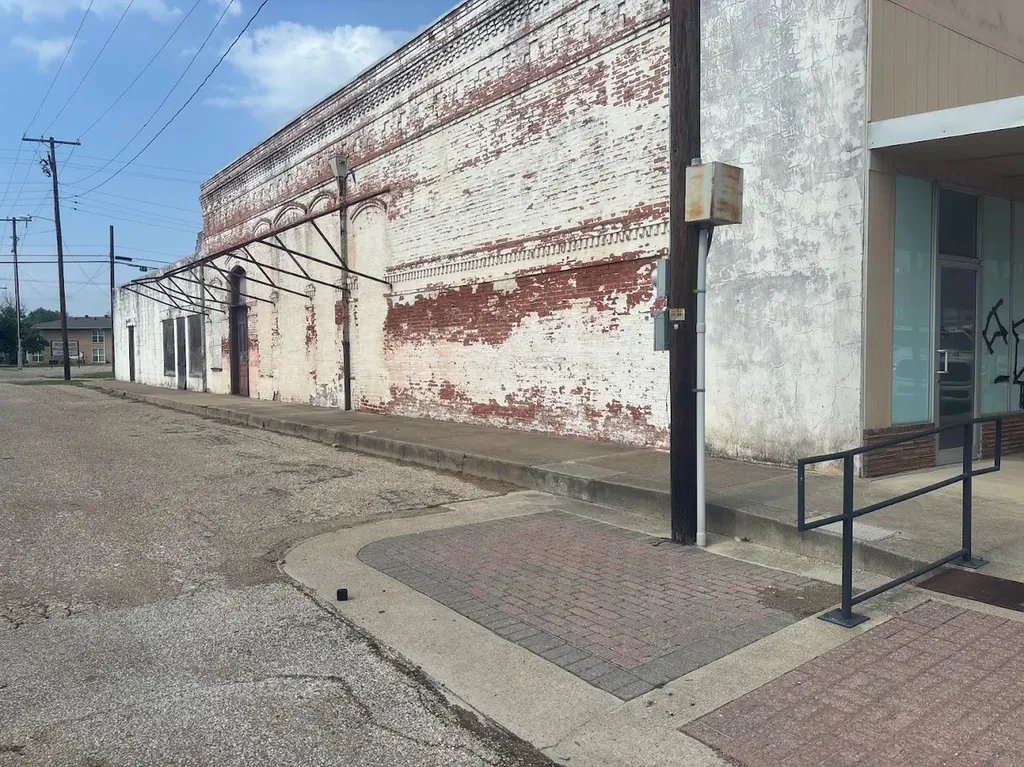 346 W Main Street Rosebud TX 76570