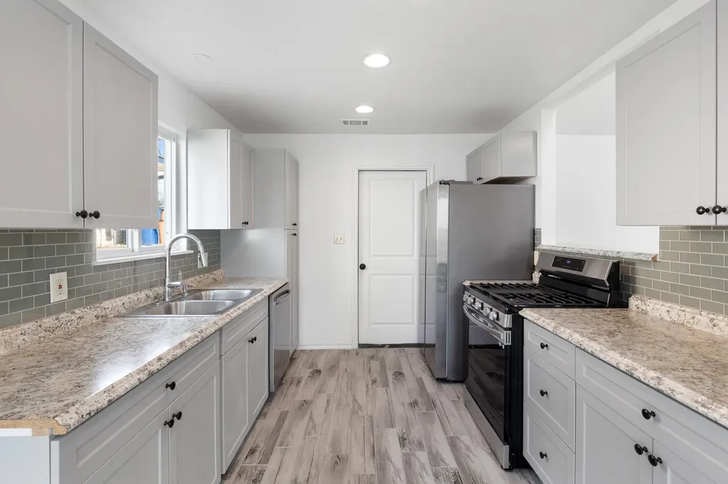 4806 Carsonhill Drive Austin TX 78723