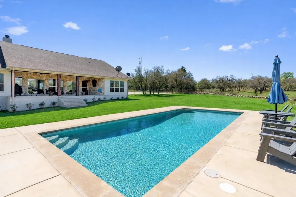 835 Sunny Slope Road Liberty Hill TX 78642
