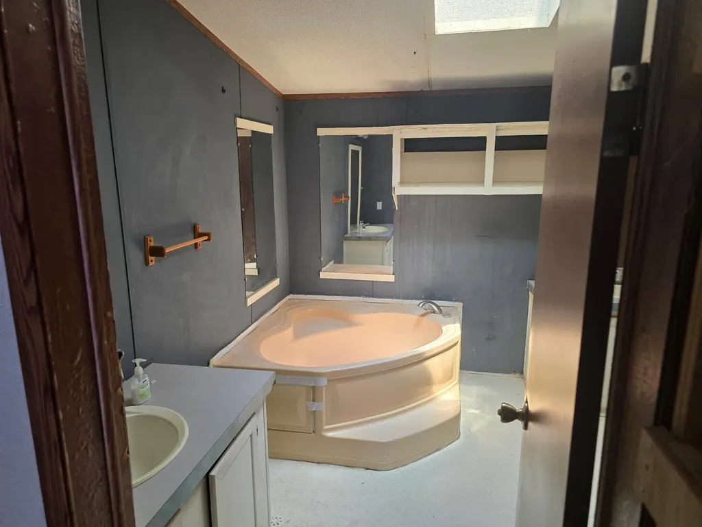 201 Aster Street Kingsland TX 78639