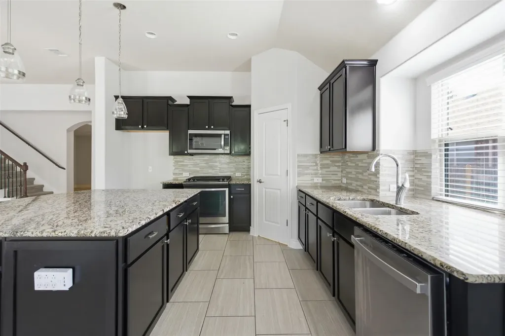 3304 Mendips Lane Pflugerville TX 78660