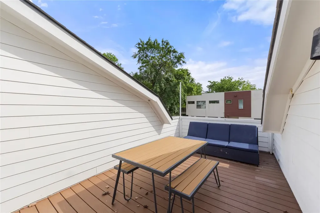 1129 Henninger Street Austin TX 78702