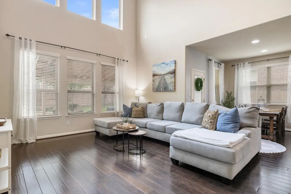 1143 Huntington Trail Round Rock TX 78664