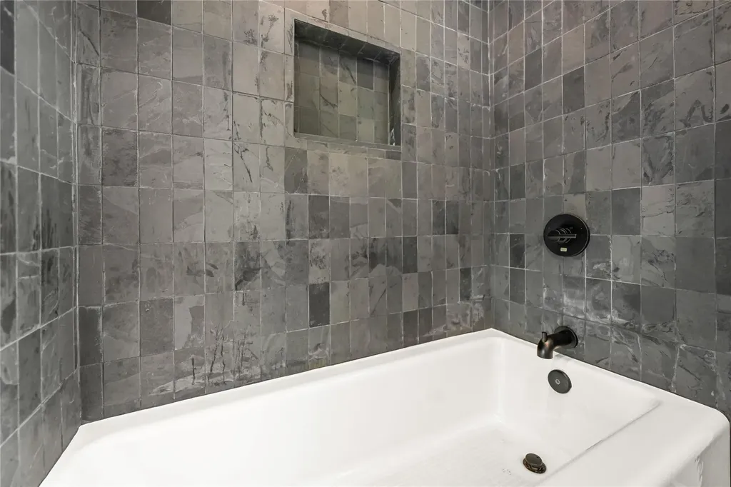 5115 Creekline Drive Austin TX 78745
