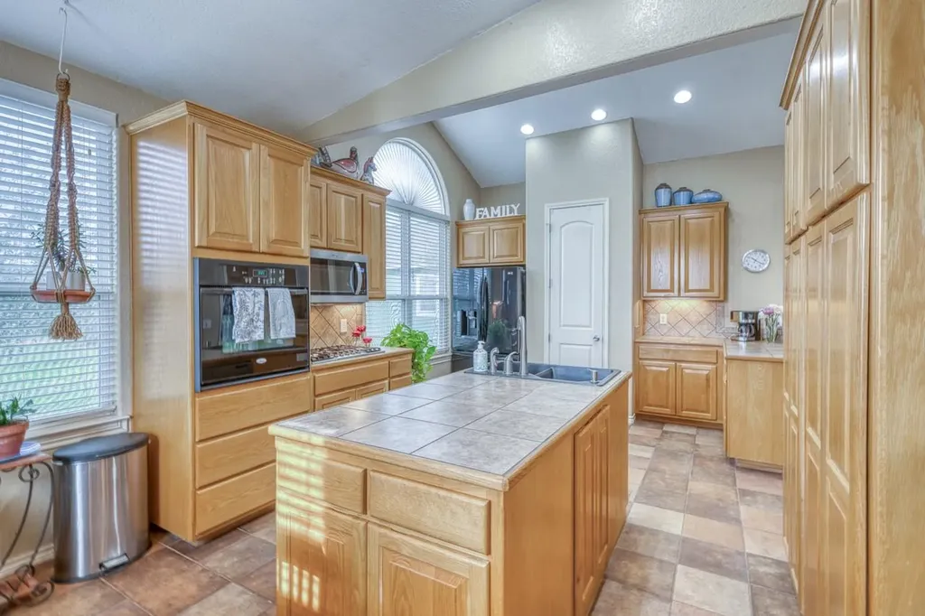 2901 Fm 1980 Marble Falls TX 78654