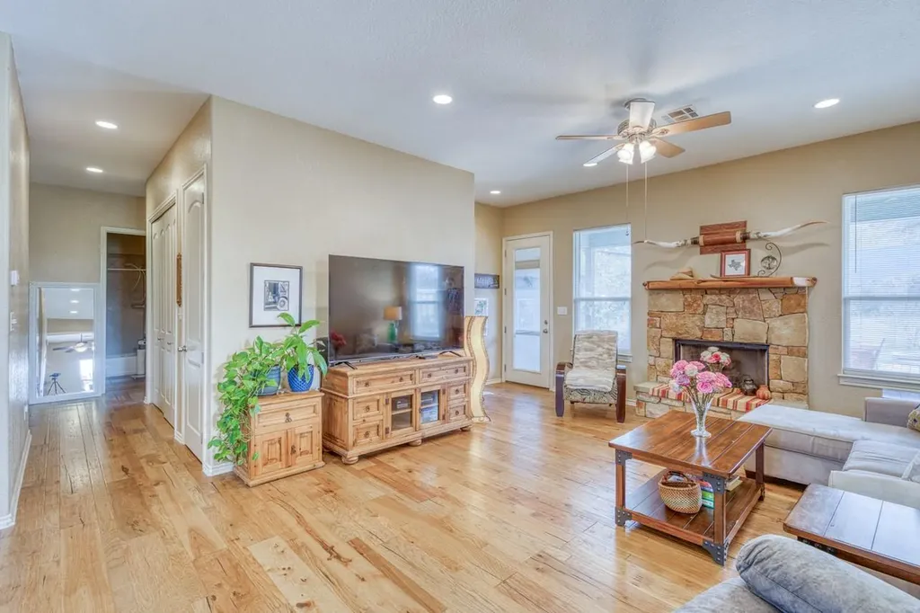 2901 Fm 1980 Marble Falls TX 78654