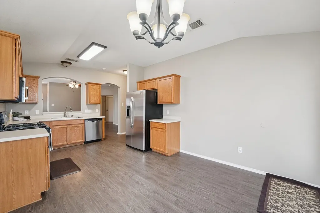 1115 Whitley Drive Leander TX 78641