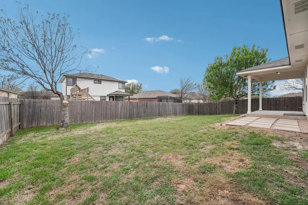 1115 Whitley Drive Leander TX 78641