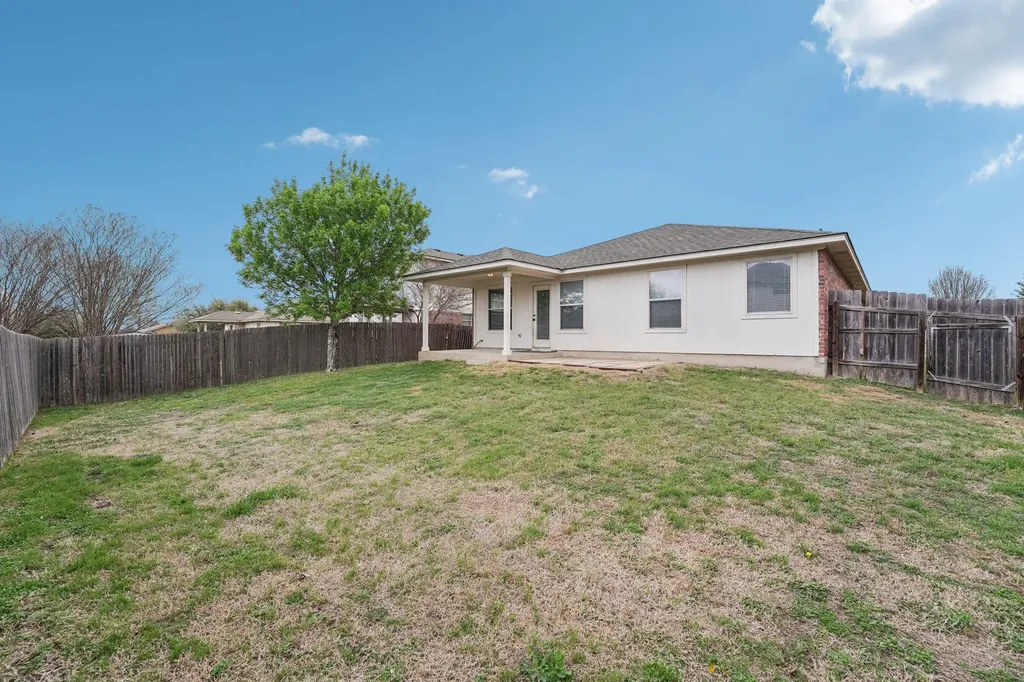 1115 Whitley Drive Leander TX 78641