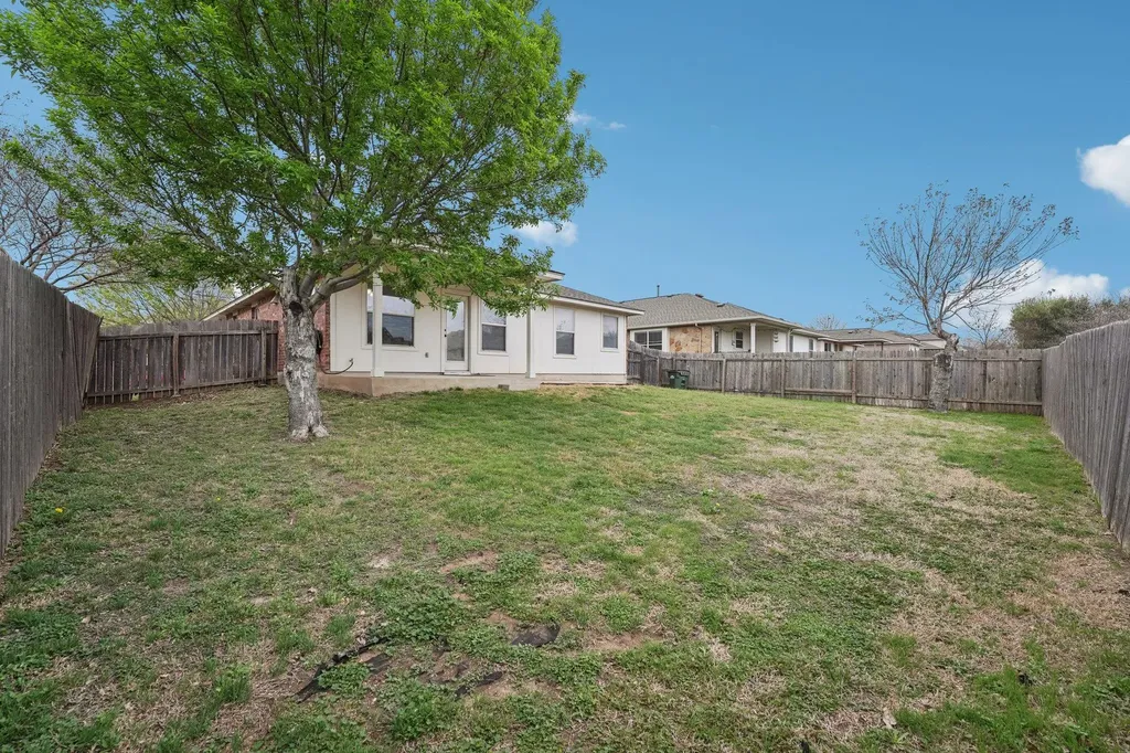 1115 Whitley Drive Leander TX 78641