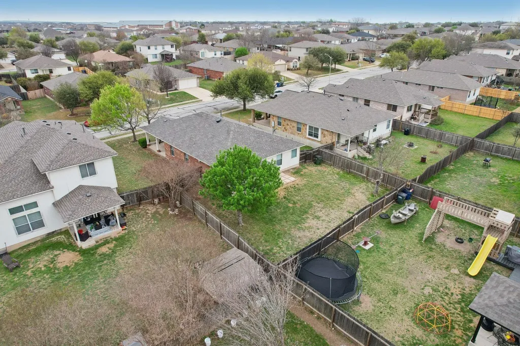 1115 Whitley Drive Leander TX 78641