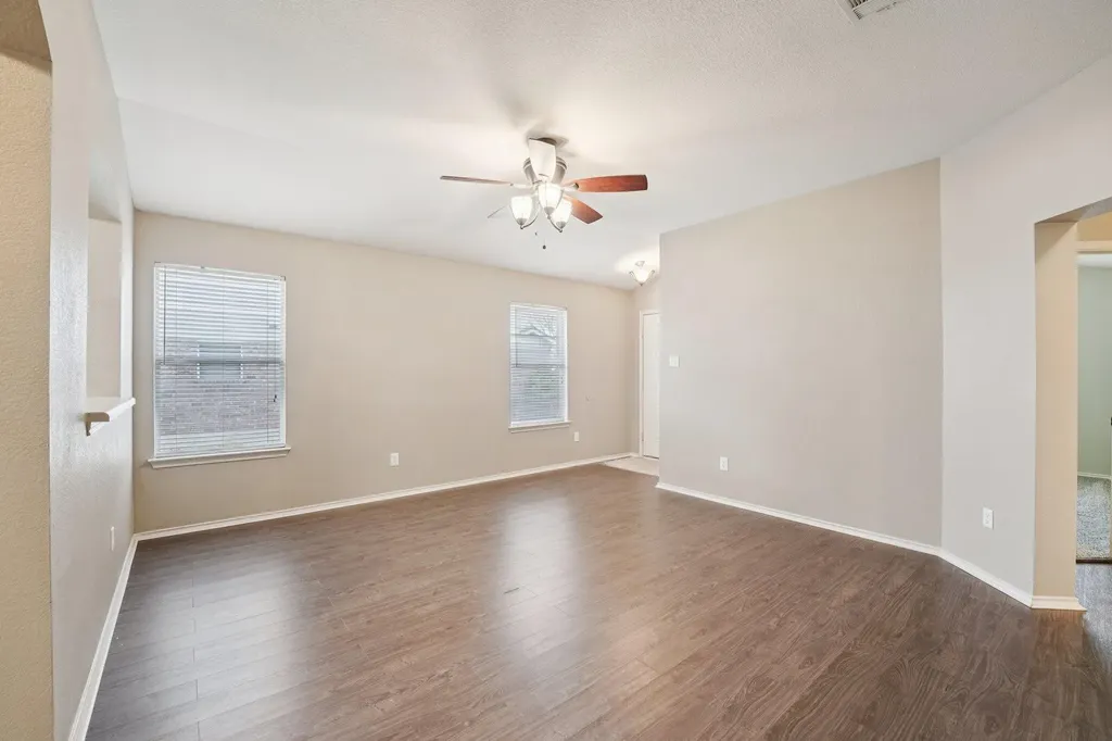 1115 Whitley Drive Leander TX 78641