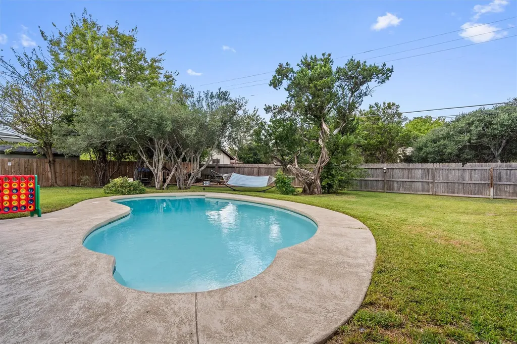 1602 Rock Creek Drive Round Rock TX 78681
