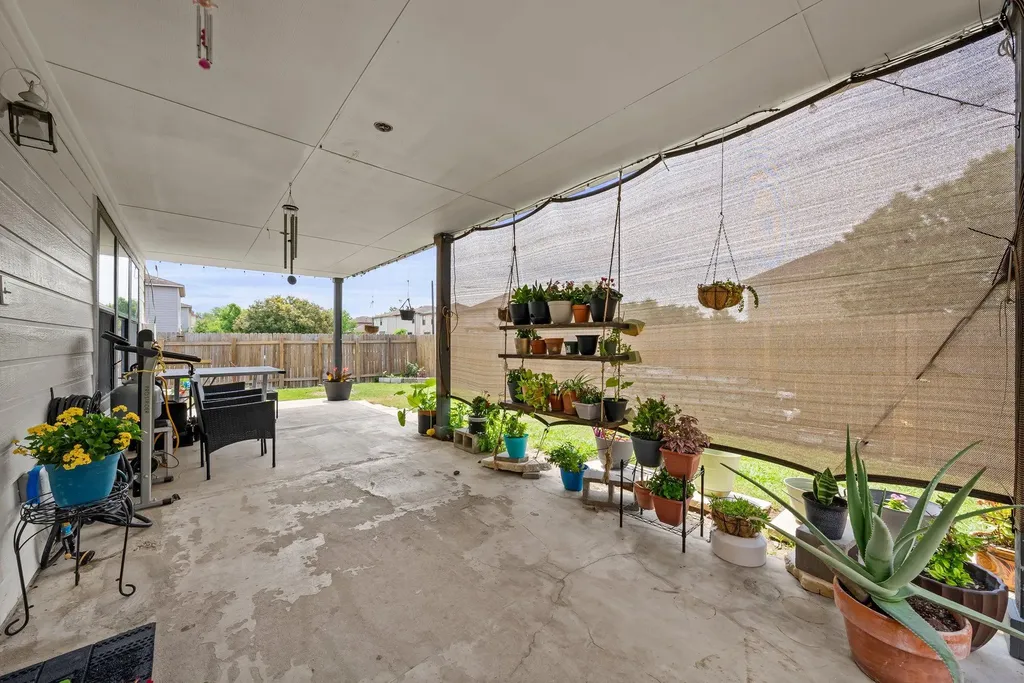 6829 Walkup Lane Austin TX 78747