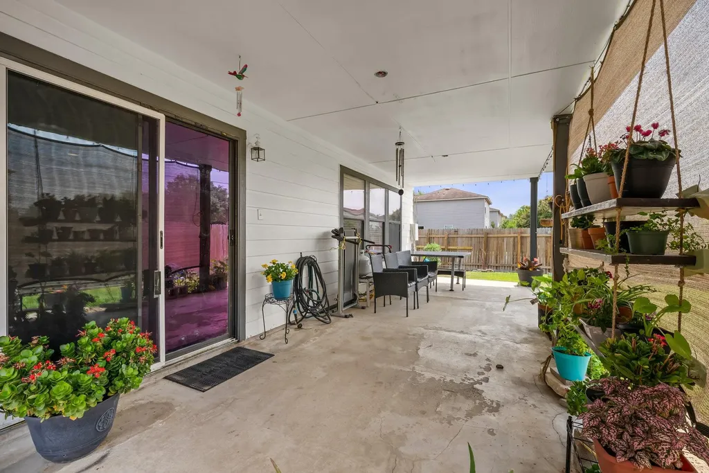 6829 Walkup Lane Austin TX 78747
