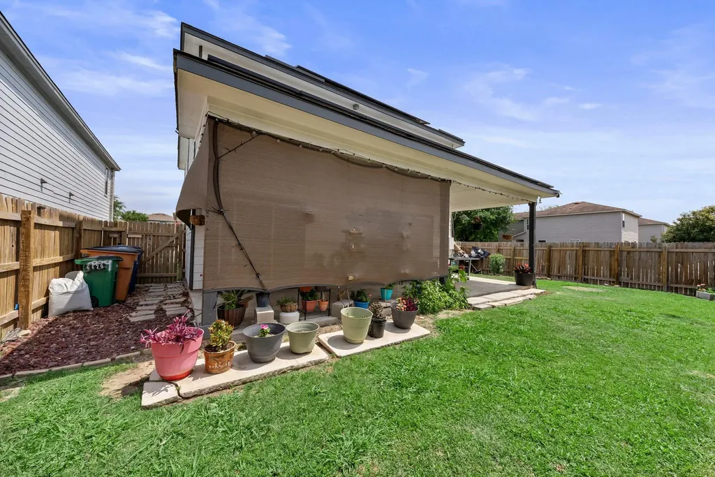 6829 Walkup Lane Austin TX 78747