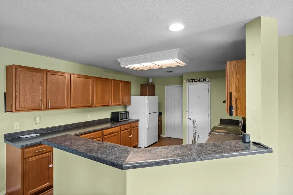6829 Walkup Lane Austin TX 78747