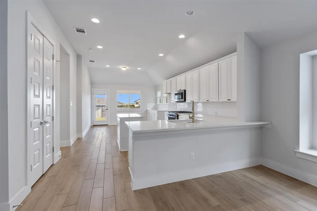 101 Broken Oak Drive Liberty Hill TX 78642