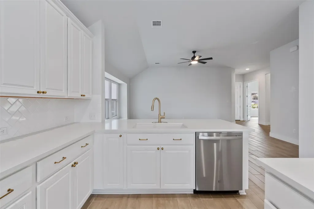 101 Broken Oak Drive Liberty Hill TX 78642