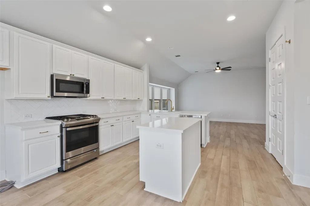 101 Broken Oak Drive Liberty Hill TX 78642