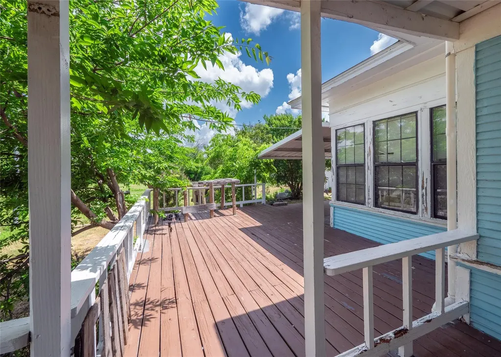 325 County Road 100 San Saba TX 76877