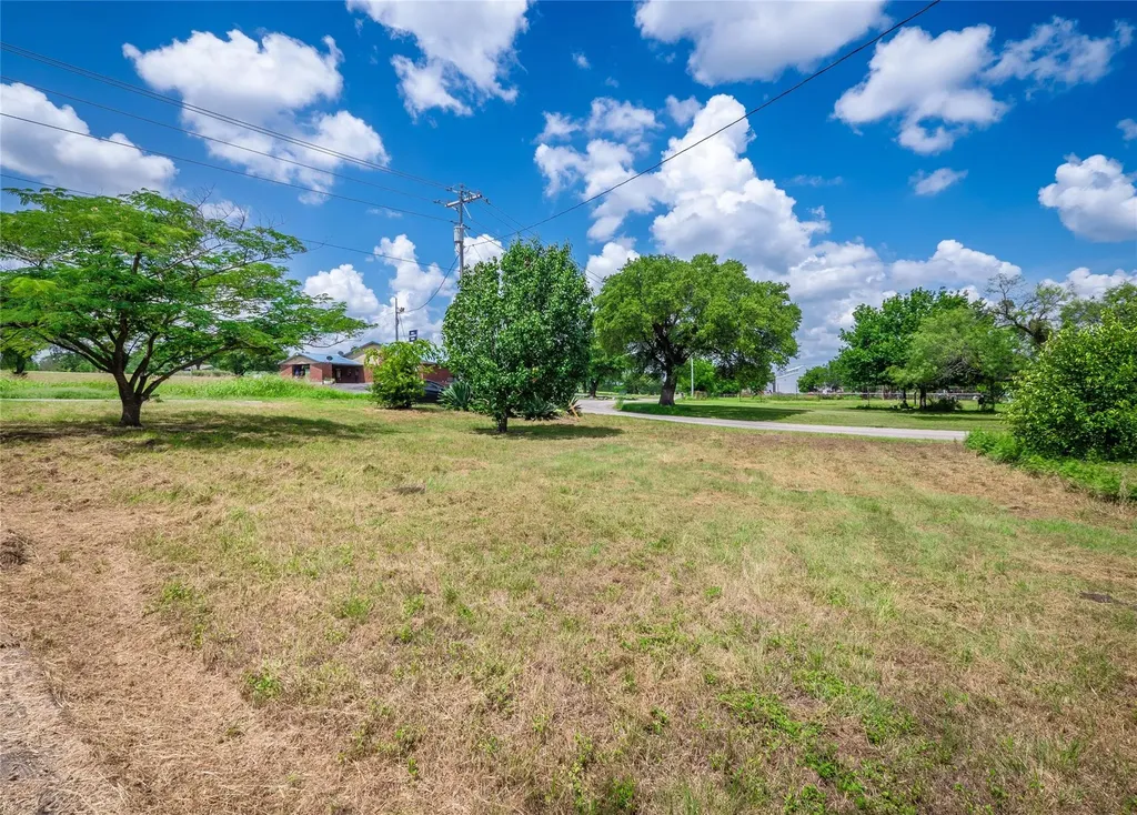 325 County Road 100 San Saba TX 76877