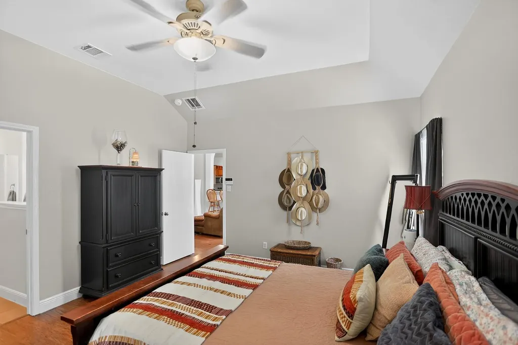 238 Johnnys Way Kyle TX 78640