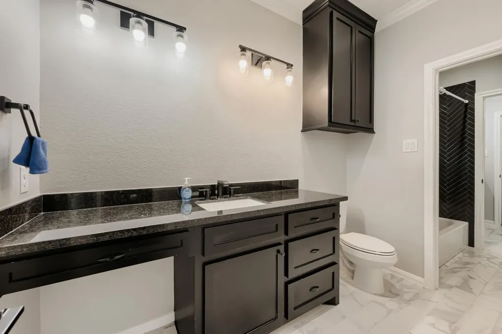 11715 Creek View Lane Conroe TX 77385
