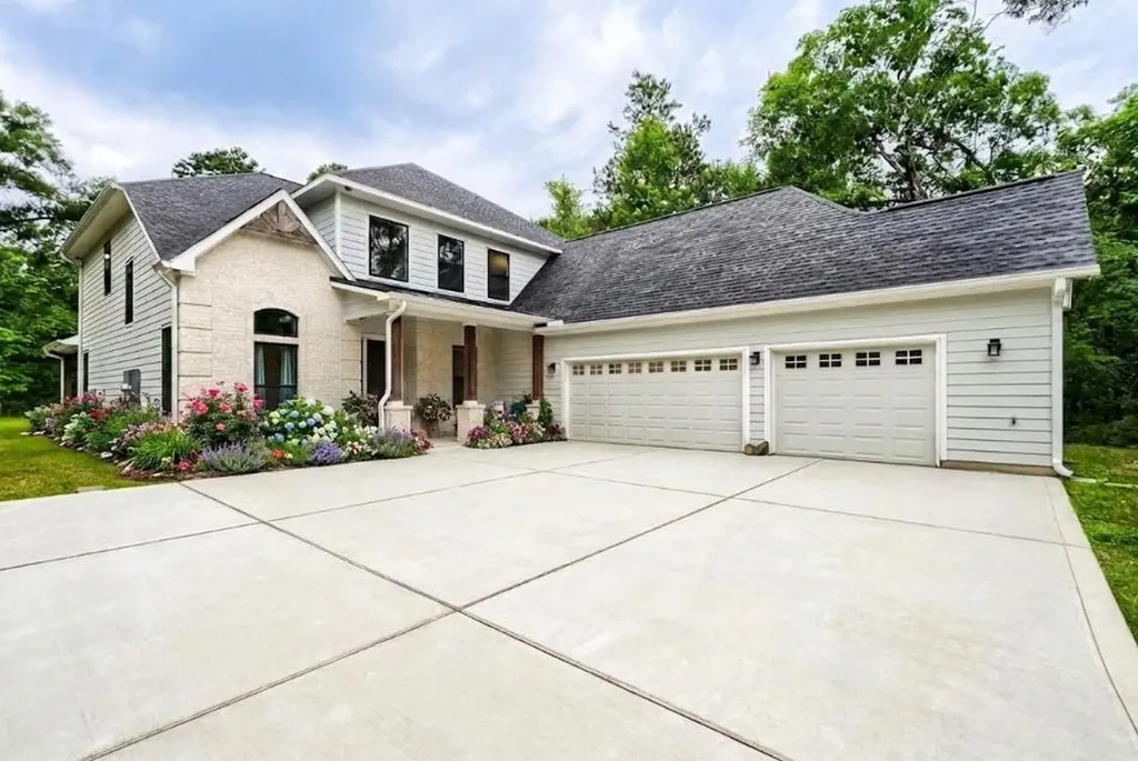 11715 Creek View Lane Conroe TX 77385