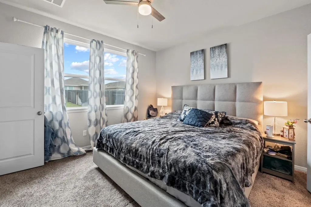 520 Longmount Cove Liberty Hill TX 78642