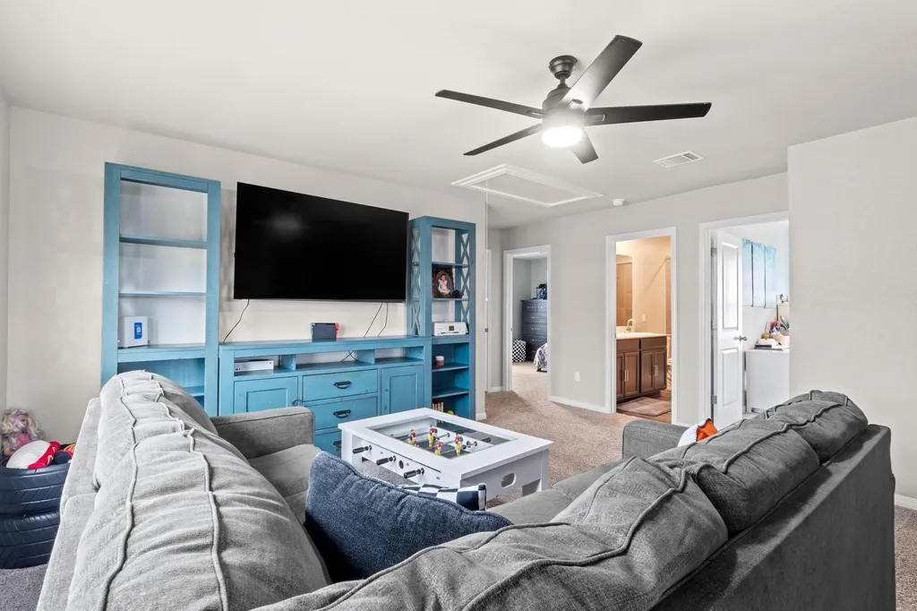 520 Longmount Cove Liberty Hill TX 78642