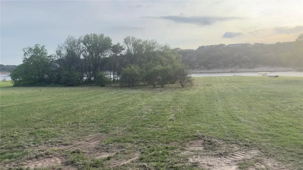 25113 Lake View Drive Spicewood TX 78669