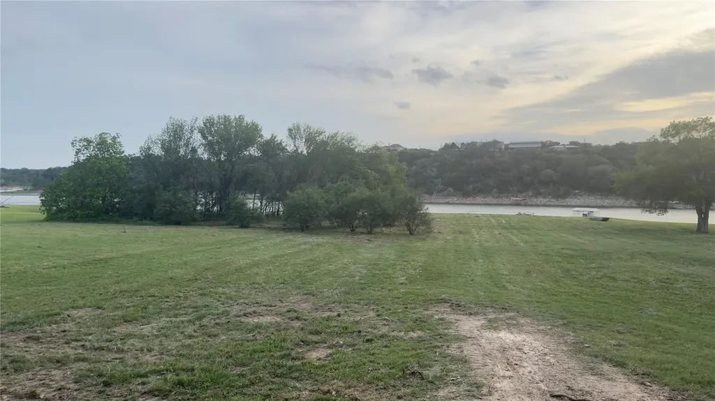 25113 Lake View Drive Spicewood TX 78669
