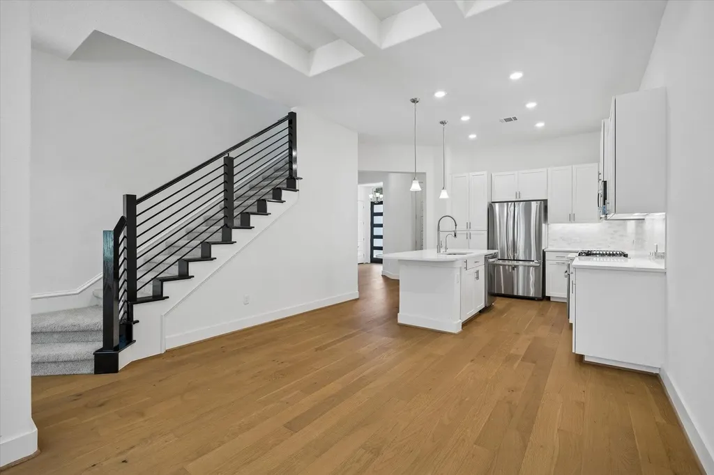 109 Beneteau Drive Austin TX 78738