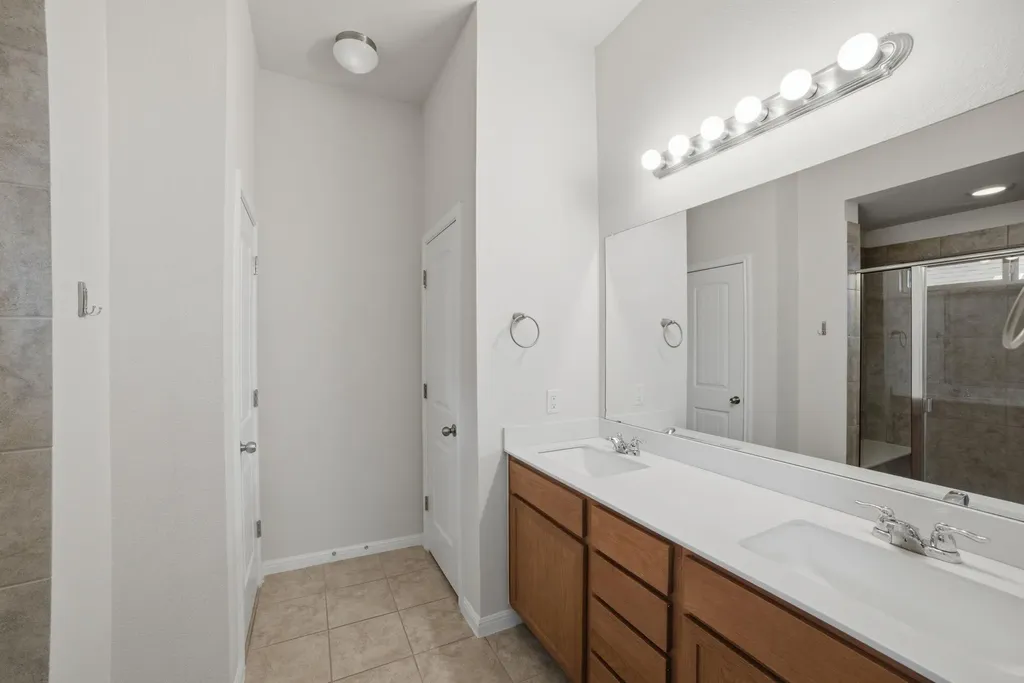 514 Nautical Loop Kyle TX 78640