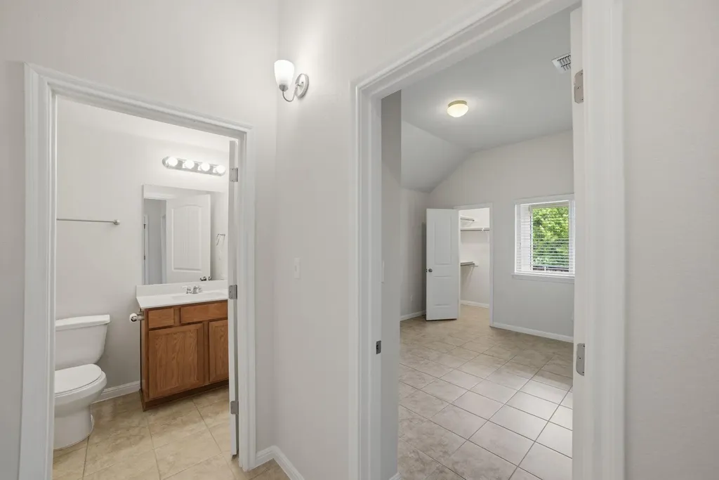 514 Nautical Loop Kyle TX 78640