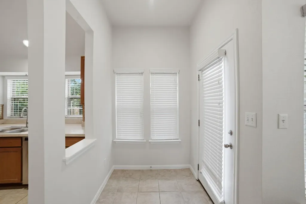 514 Nautical Loop Kyle TX 78640