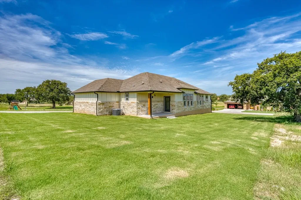 101 Olympia Hills Court Kingsland TX 78639