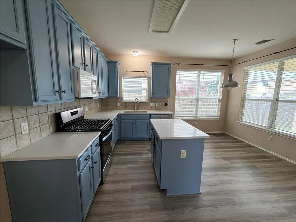 14408 Ballycastle Trail Austin TX 78717