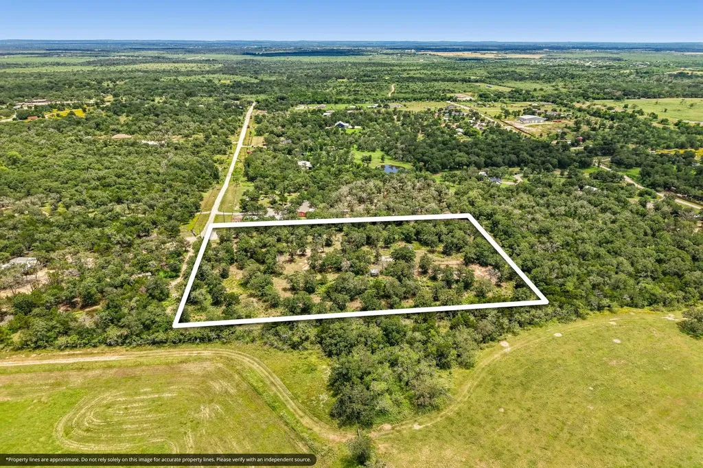 499 Bridgestone Court Lockhart TX 78644