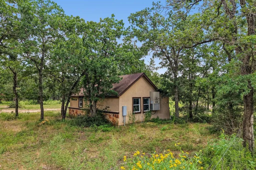 499 Bridgestone Court Lockhart TX 78644