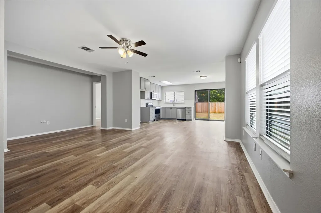 2206 Bluebonnet Drive Round Rock TX 78664