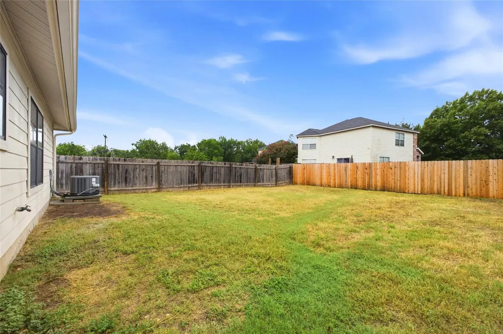 2206 Bluebonnet Drive Round Rock TX 78664
