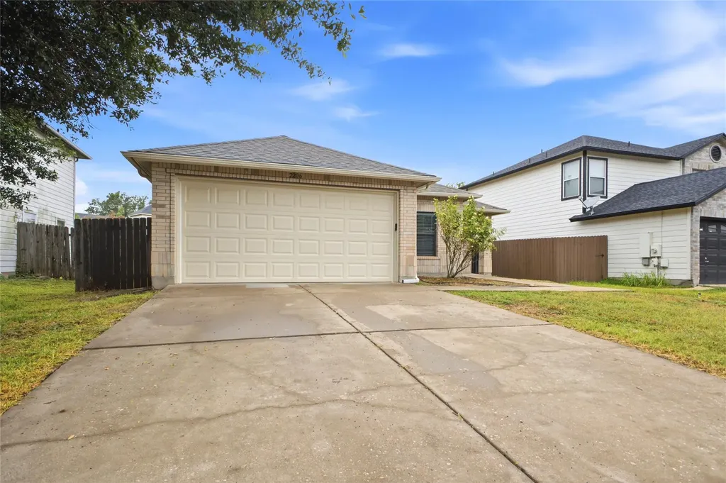 2206 Bluebonnet Drive Round Rock TX 78664