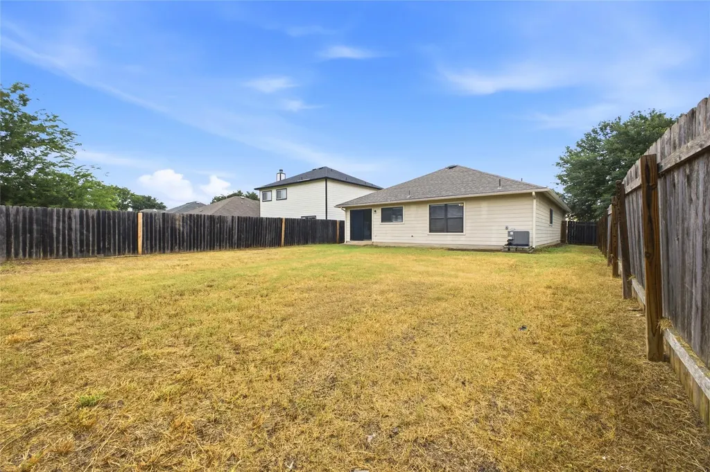 2206 Bluebonnet Drive Round Rock TX 78664