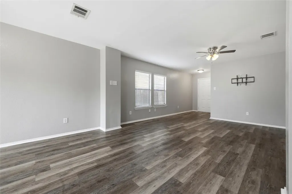 2206 Bluebonnet Drive Round Rock TX 78664