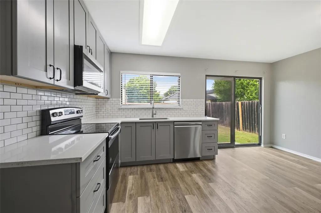 2206 Bluebonnet Drive Round Rock TX 78664